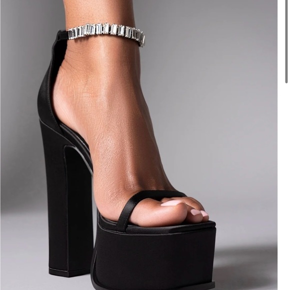 AMINAH Abdul Jillil- Laia black platforms- size 38! Brand new! - Picture 3 of 9